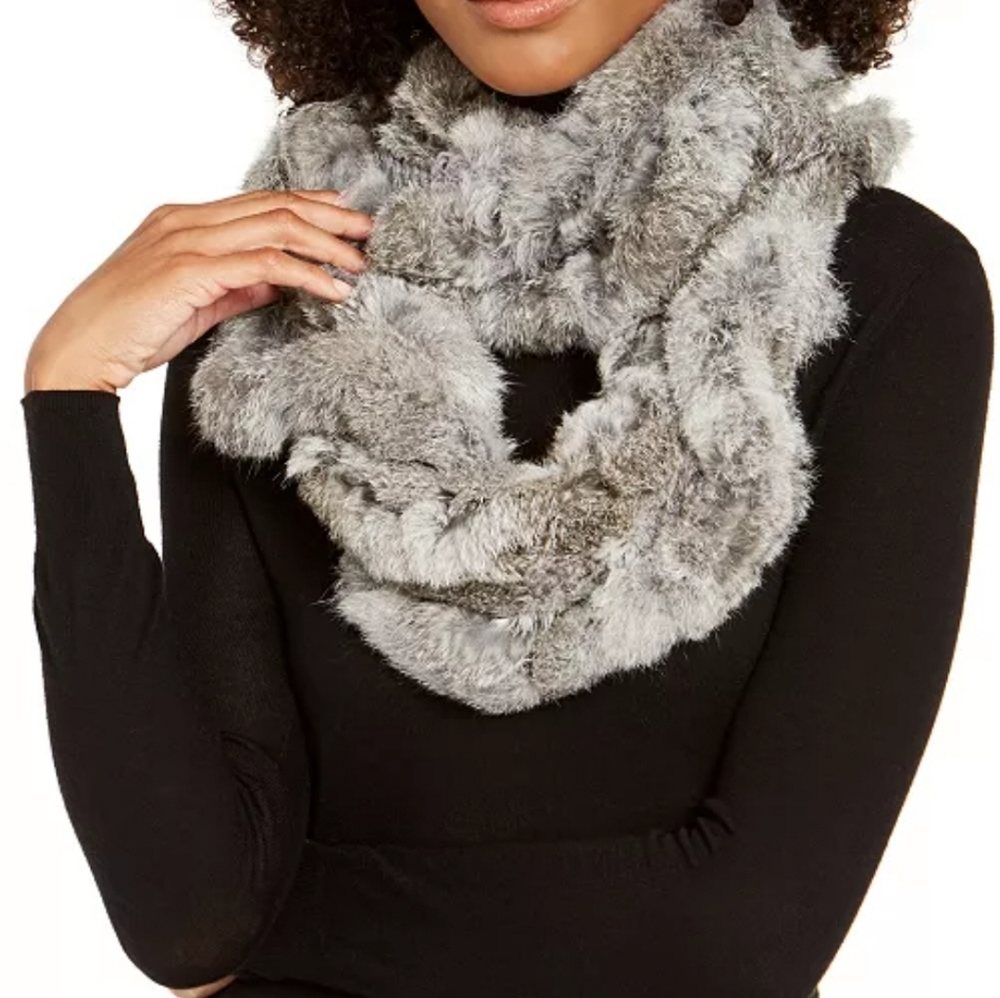 Marcus Adler Chunky Rabbit Fur Ruffled Knit Infinity Gray Scarf Necklace NWT